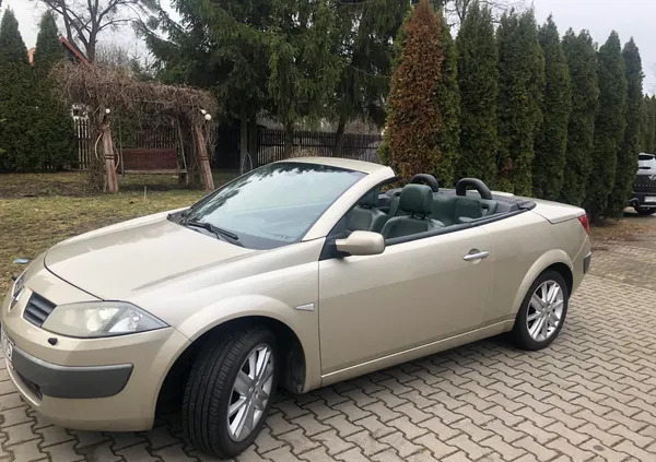 samochody osobowe Renault Megane cena 8900 przebieg: 262577, rok produkcji 2004 z Ustka